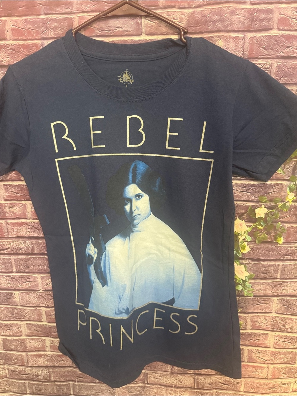 Disney Parks official Navy Blue Rebel Princess Graphic Tee Star Wars Leia small